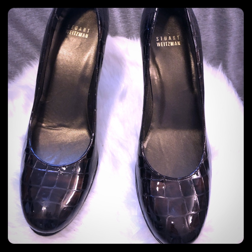 Very good condition Stuart Weitzman pumps